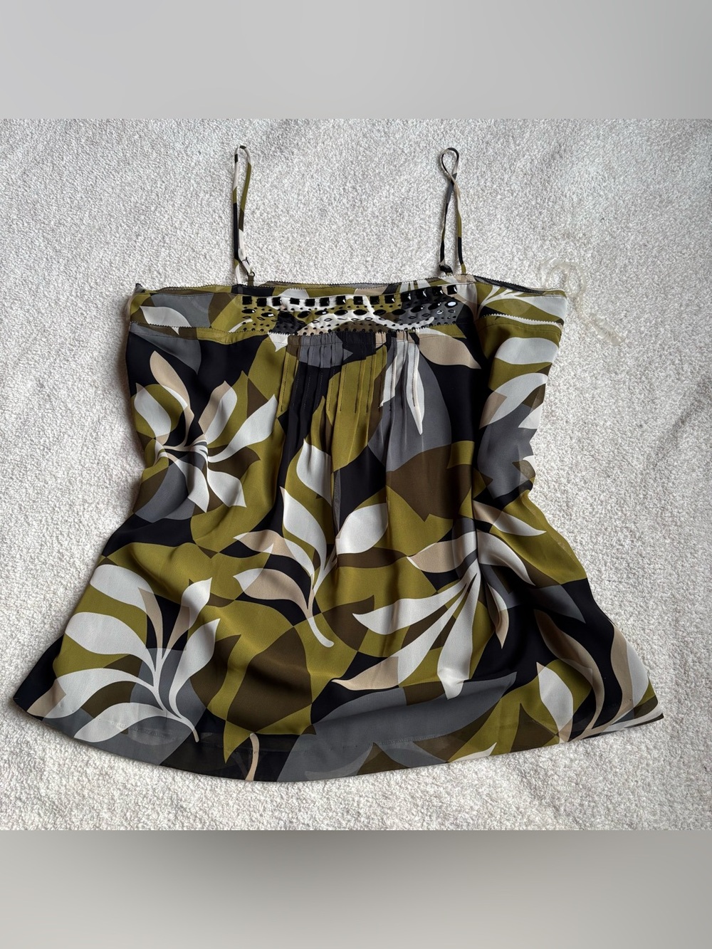 Josephine Chaus Olive Green & Black Leaf-Print Spaghetti Strap Tank